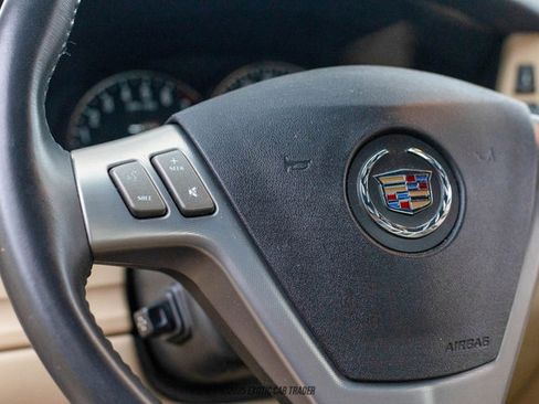 Used 2007 Cadillac XLR V image 31
