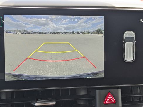 Certified 2025 Kia Carnival EX image 25