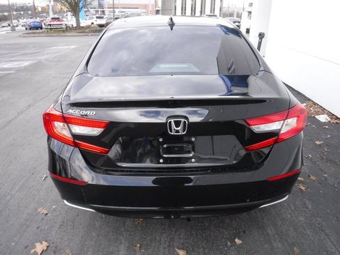 Used 2019 Honda Accord EX image 8