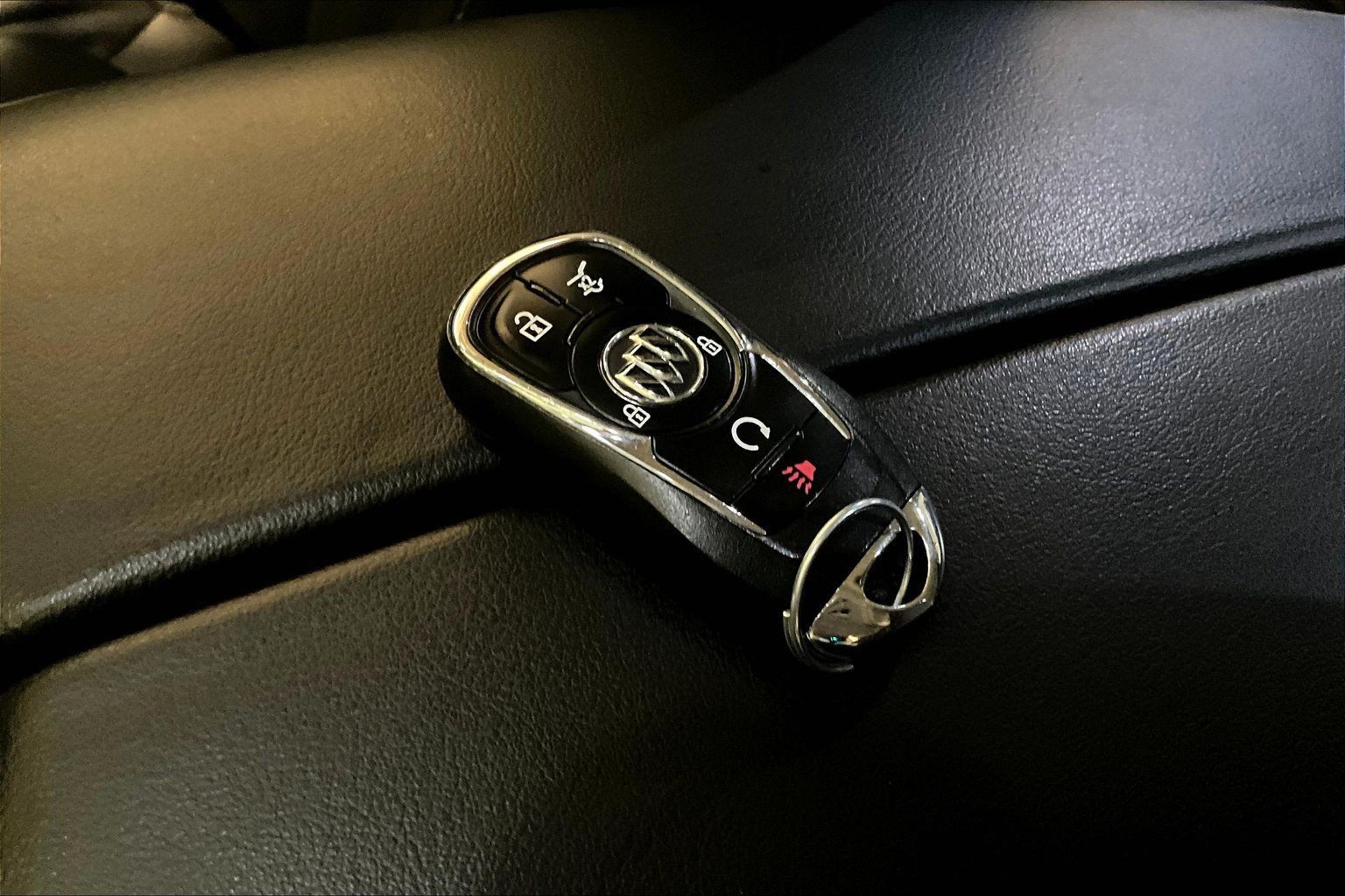 Used 2020 Buick Envision Premium w/ Driver Confidence Package AWD/4WD image 33