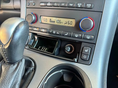 Used 2006 Chevrolet Corvette Convertible w/ Preferred Equipment Group image 23