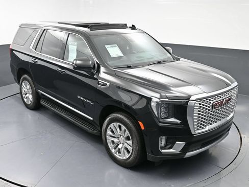 Used 2024 GMC Yukon Denali AWD/4WD image 6
