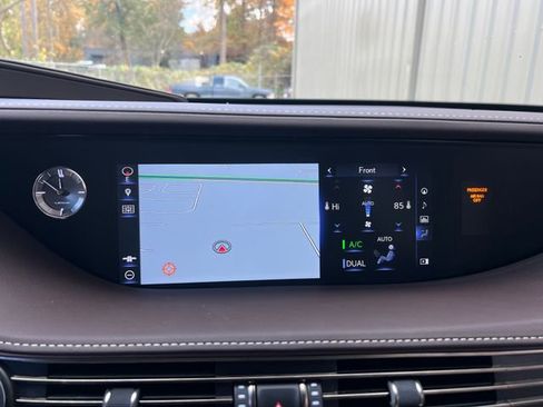 Used 2019 Lexus LS 500 F Sport image 22