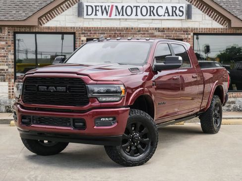 Used 2022 RAM 2500 Limited AWD/4WD image 2