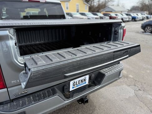 Used 2023 Chevrolet Silverado 1500 Custom image 21