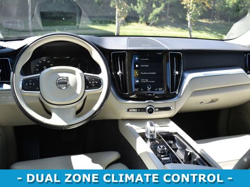 Used 2019 Volvo XC60 T8 Momentum w/ Advanced Package image 10