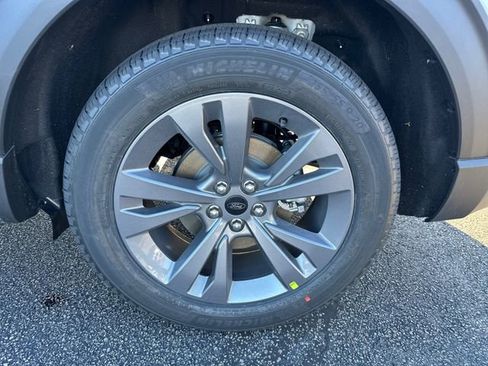 New 2026 Ford Explorer Active w/ Active Comfort Package image 14