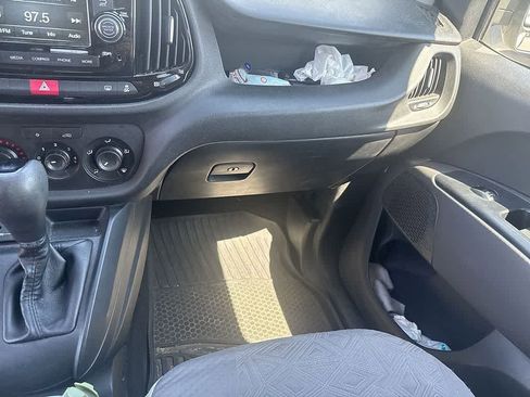 Used 2017 RAM ProMaster City Tradesman SLT w/ Rear Back-up Camera Group image 20