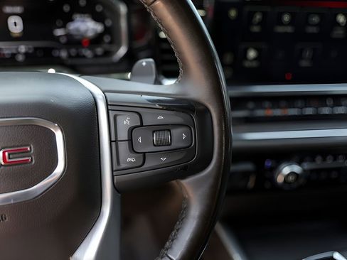Used 2024 GMC Sierra 1500 SLT AWD/4WD image 13