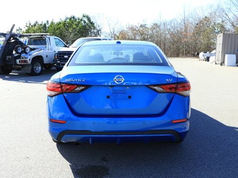 Used 2023 Nissan Sentra SV image 7