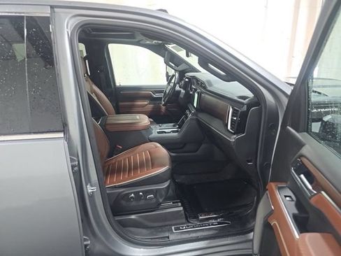 Used 2025 GMC Sierra 2500 Denali Ultimate AWD/4WD image 8