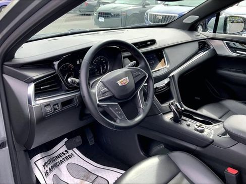 Used 2025 Cadillac XT5 Premium Luxury AWD/4WD image 14