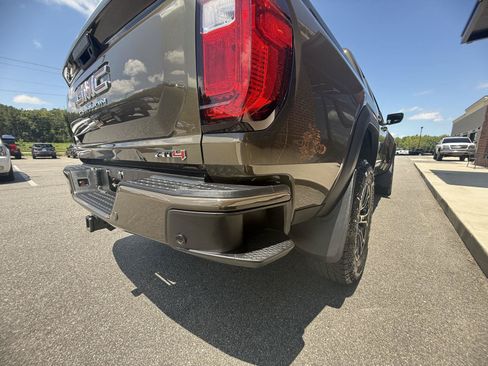 Used 2025 GMC Canyon AT4 AWD/4WD image 20