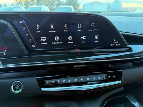 Used 2023 Cadillac Escalade Premium Luxury w/ Performance Package image 22