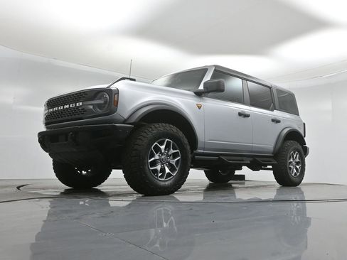 Certified 2024 Ford Bronco Badlands image 43