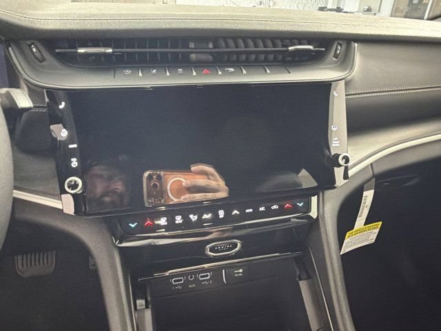 New 2026 Jeep Grand Cherokee Limited AWD/4WD image 21
