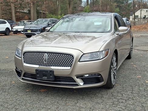 Used 2018 Lincoln Continental Select w/ Continental Climate Package image 4