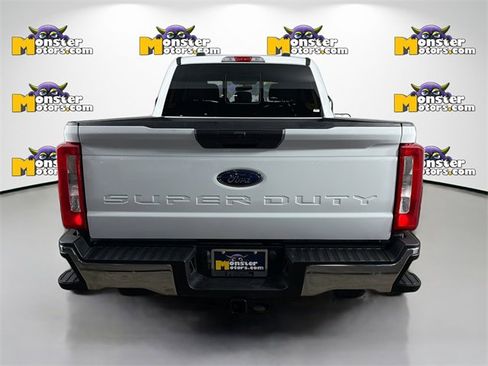 Used 2023 Ford F250 XLT w/ FX4 Off-Road Package image 6