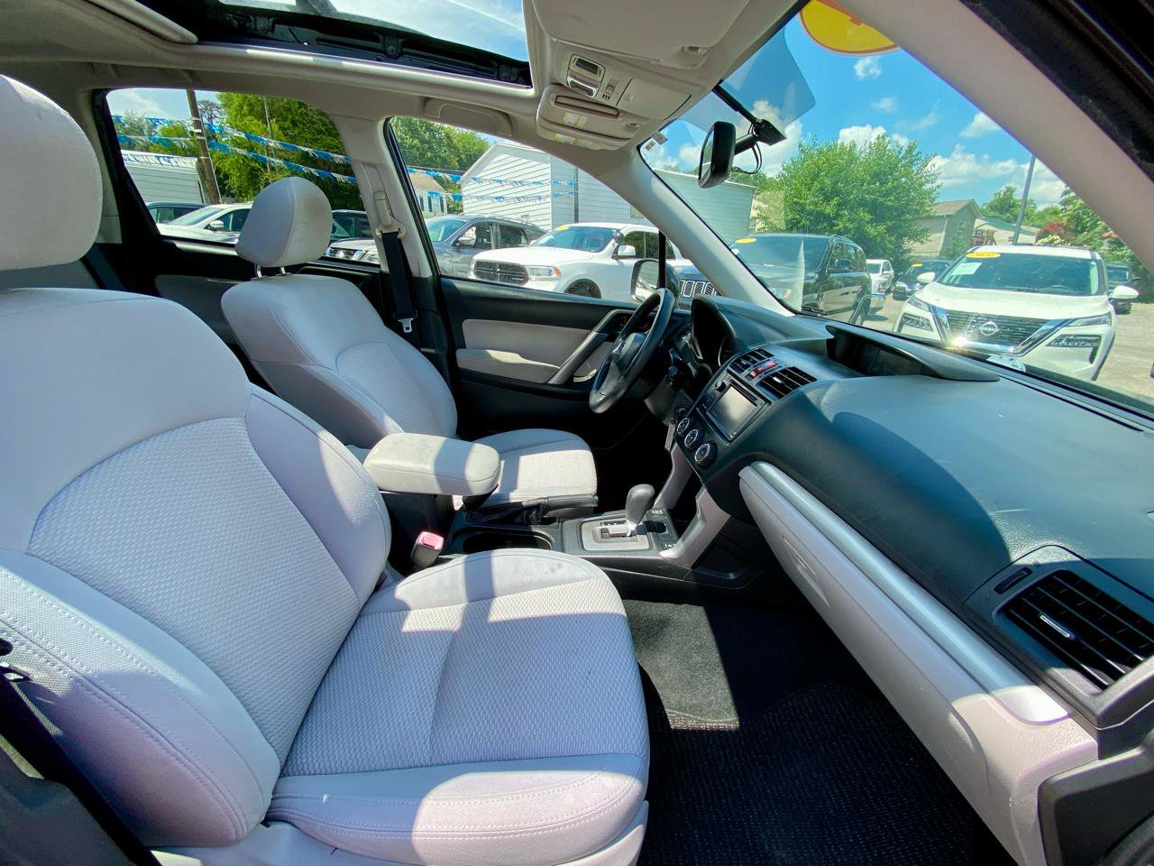 Used 2014 Subaru Forester 2.5i Premium AWD/4WD image 10