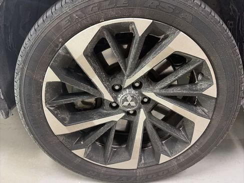 Used 2022 Mitsubishi Outlander SEL image 8