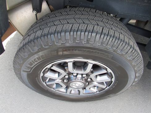 Used 2020 RAM 2500 Limited AWD/4WD image 18