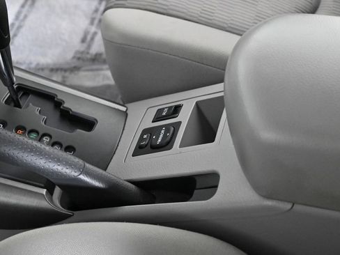 Used 2009 Toyota RAV4 2WD image 16