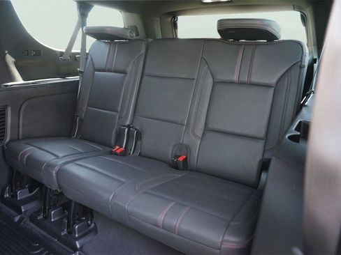 Used 2023 Chevrolet Suburban RST w/ Luxury Package RWD image 14
