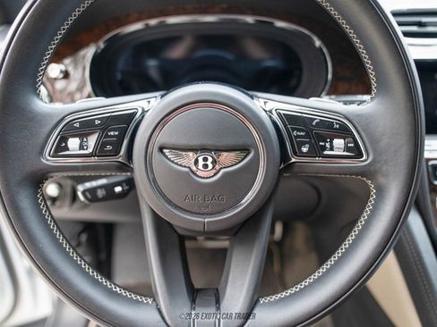 Used 2022 Bentley Bentayga Speed image 60