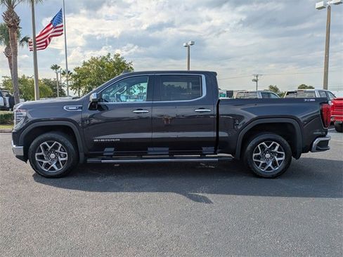 Used 2023 GMC Sierra 1500 SLT w/ SLT Premium Plus Package image 6
