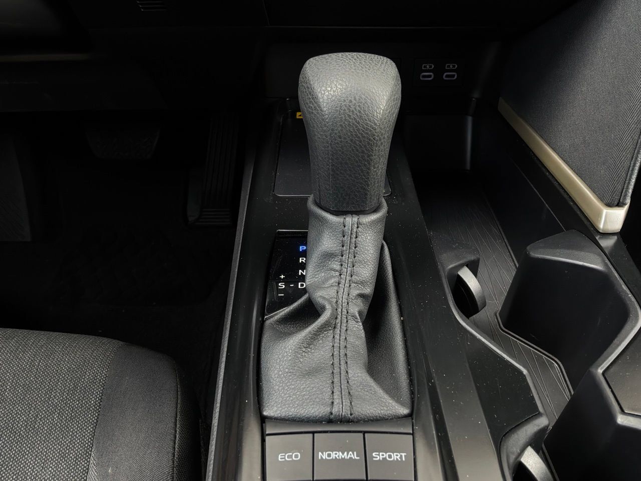 Used 2026 Toyota Camry LE FWD image 26