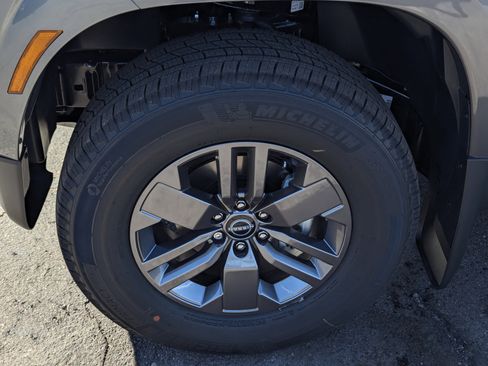 New 2026 Nissan Frontier SV w/ Tow Package image 7