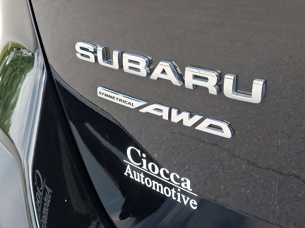 Used 2025 Subaru Outback AWD/4WD image 28