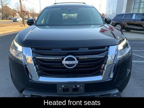 Used 2023 Nissan Pathfinder SL image 10