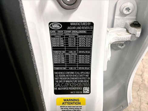 New 2025 Land Rover Discovery Sport S image 8