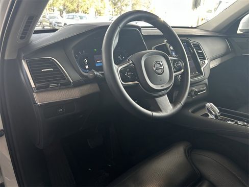 Used 2023 Volvo XC90 B6 Ultimate w/ Protection Package Premier image 14