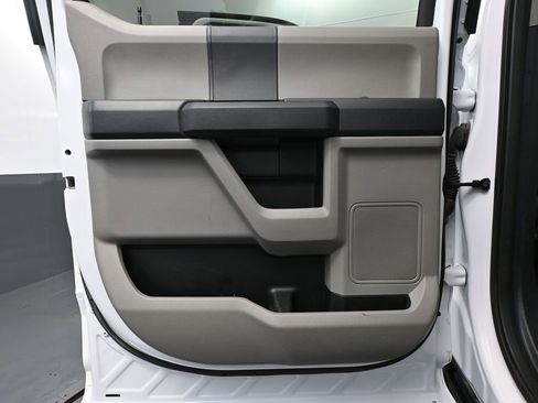 Used 2022 Ford F250 XL w/ Power Equipment Group image 33