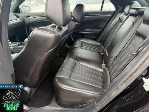 Used 2020 Chrysler 300 S image 5