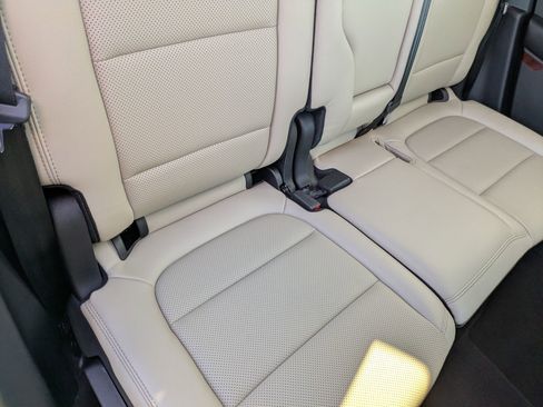 Certified 2022 Ford Escape SEL AWD/4WD image 37