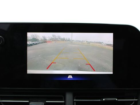 Used 2025 Chevrolet Trax LT w/ LT Convenience Package image 36