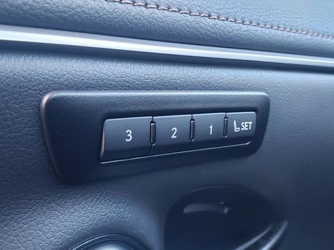 Used 2024 Lexus ES 350 w/ Premium Package image 21
