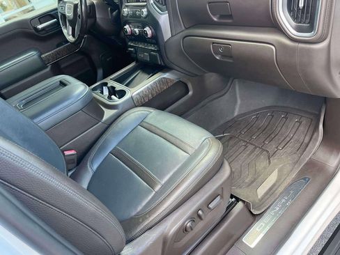 Used 2019 GMC Sierra 1500 Denali w/ Denali Ultimate Package image 21