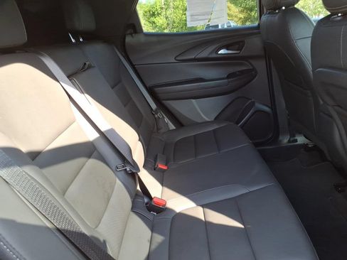 Used 2023 Chevrolet TrailBlazer ACTIV w/ Sun and Liftgate Package FWD image 18