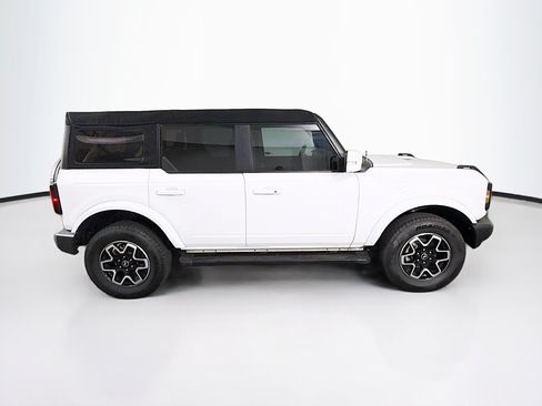 Used 2024 Ford Bronco Outer Banks AWD/4WD image 10