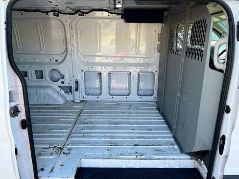 Used 2022 Ford Transit 150 Low Roof RWD image 25