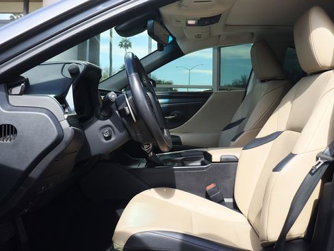 Used 2020 Lexus ES 350 w/ Premium Package image 34