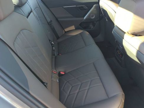 Used 2026 BMW 530i w/ M Sport Package RWD image 13