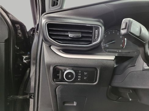 Used 2023 Ford Explorer XLT w/ Equipment Group 202A image 10