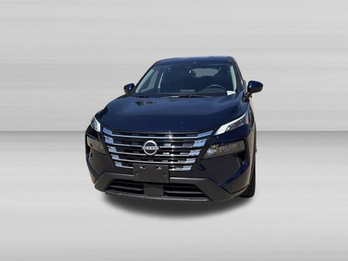 Used 2026 Nissan Rogue SV AWD/4WD image 9