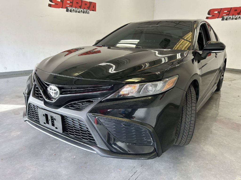 Used 2023 Toyota Camry SE FWD image 7