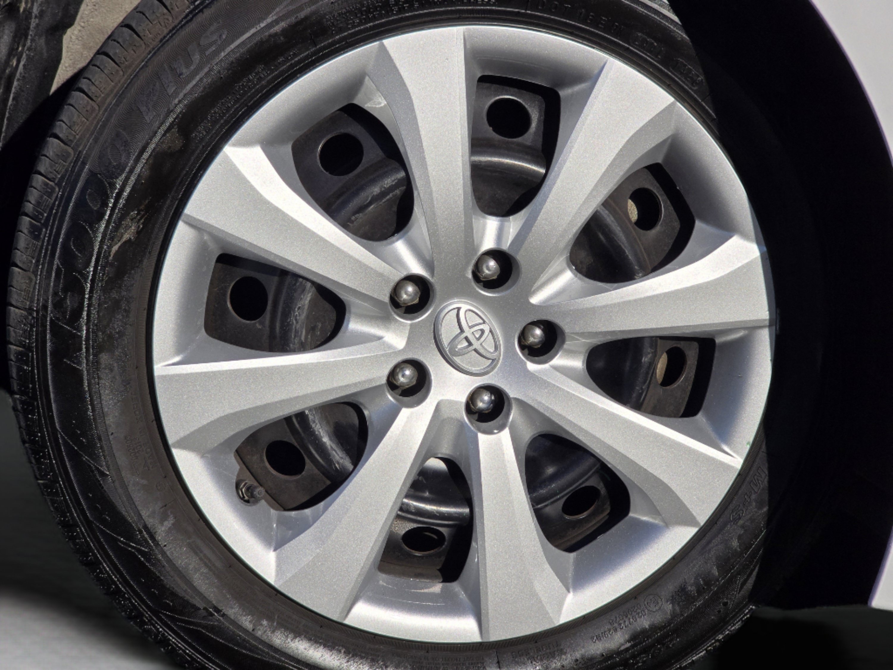 Used 2020 Toyota Corolla LE FWD image 24